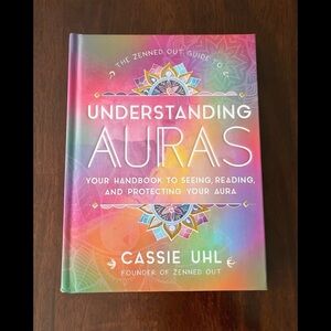 Understanding Auras by - Multicolor Hardcover